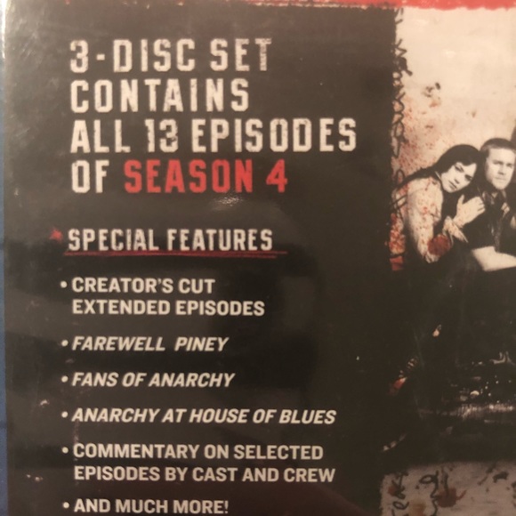 SONS OF ANARCHY Season 4 // Blu-Ray 3-Disc Set - Picture 7 of 8